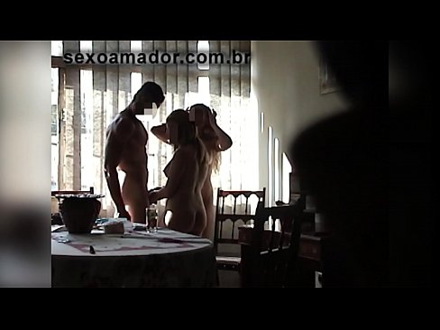❤️ Prietenii sexuali invită un bărbat uriaș și o partidă în trei cu el ❤️❌   at ro.nudexxx.ru ﹏
